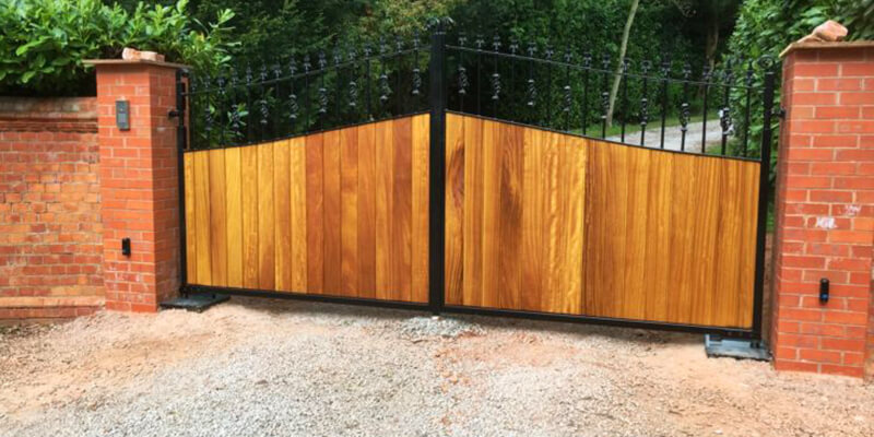 Manual and Automatic Gates - Star Gate and Fence