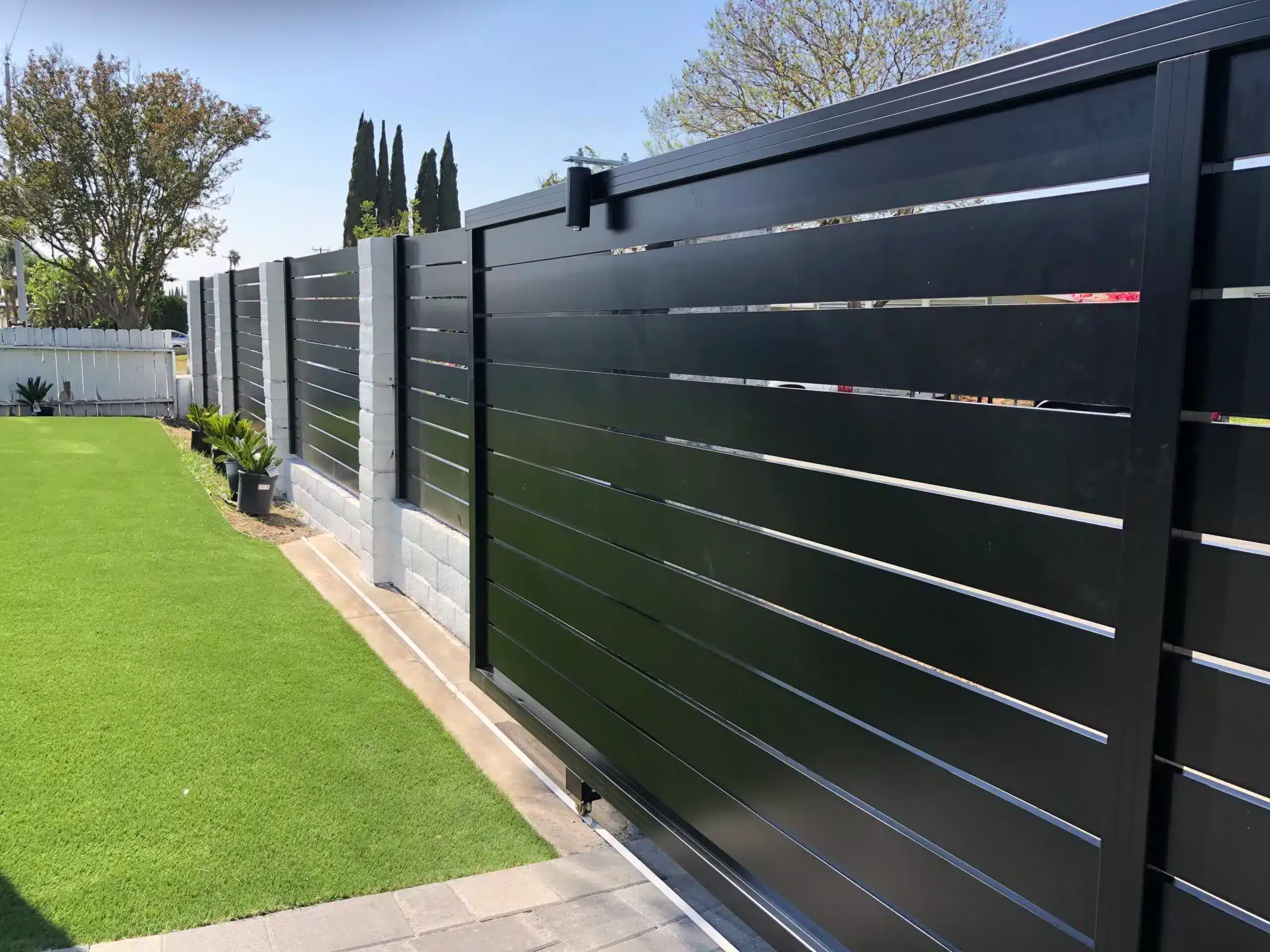 Automatic gate installation in Dallas, Texas