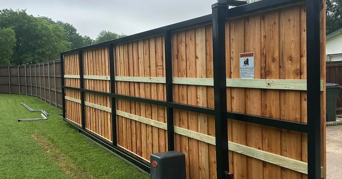 privacy fence ideas for small yards dallas