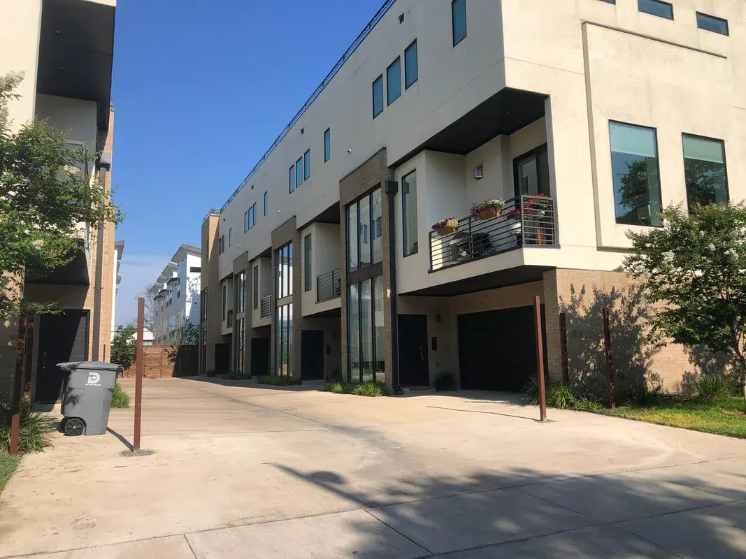 vinyl vs wood fence comparison checklist dallas