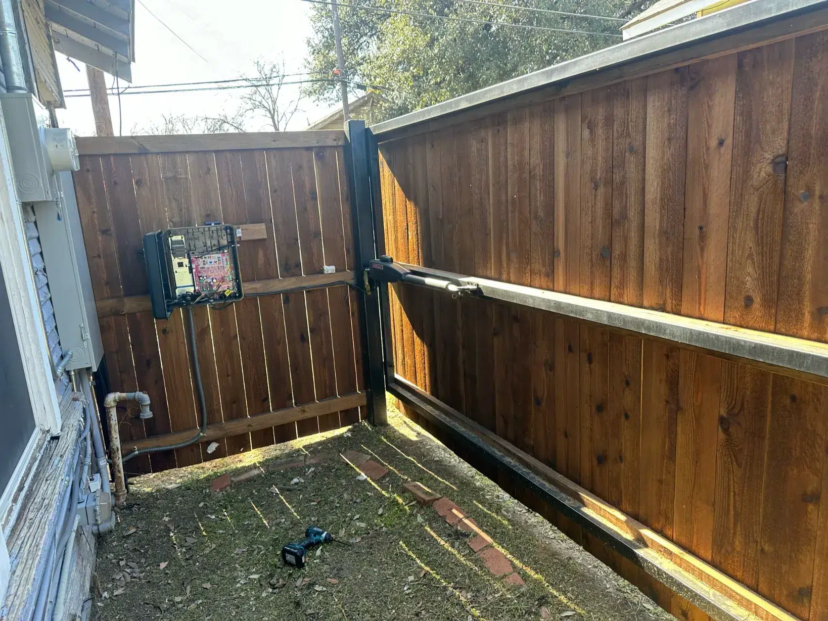 modern fence style