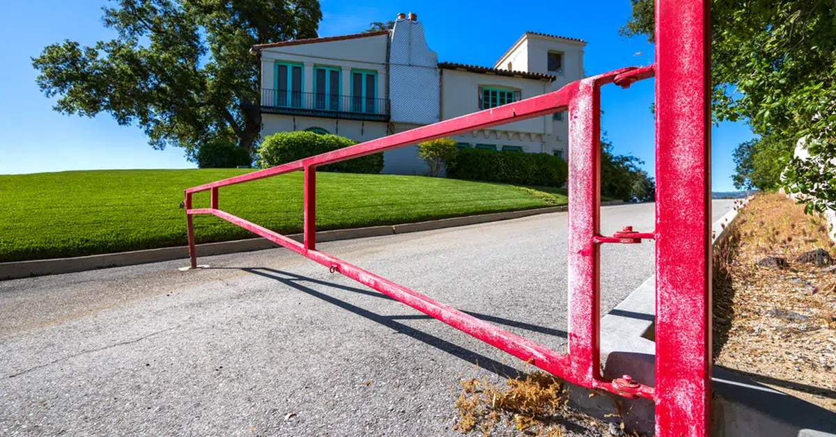 Star Gate and Fence Automatic Gate Repair Dallas Services in North Richland Hills