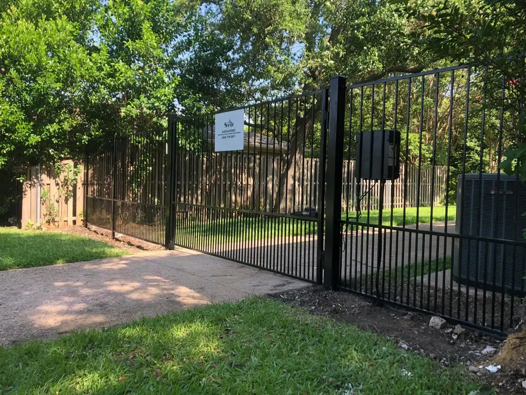 Star Gate & Fence Fence Installation Near Me Fort Worth