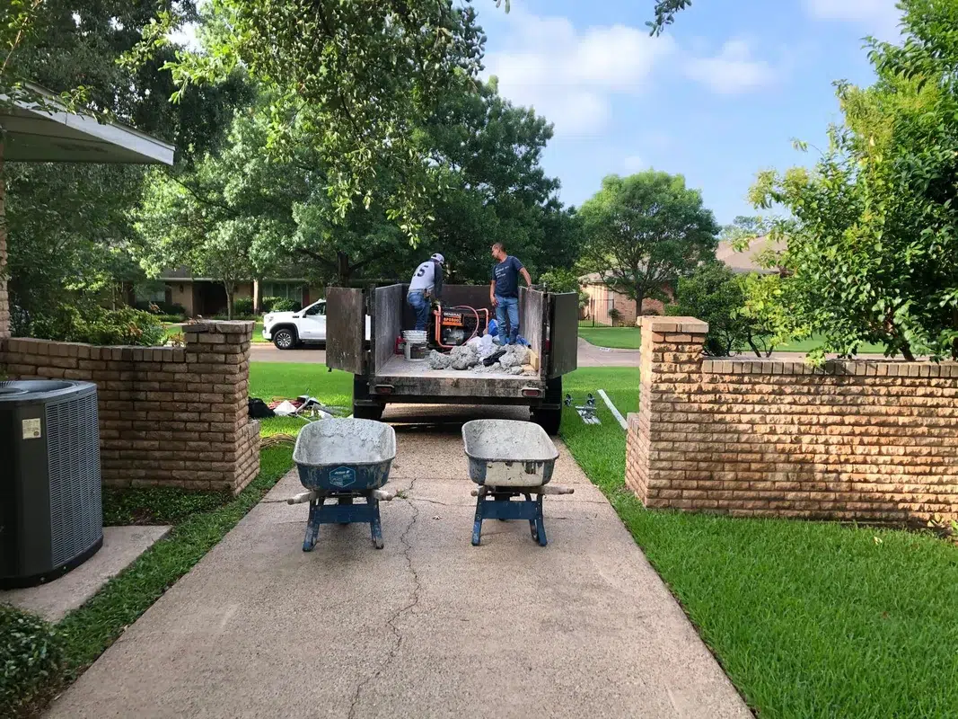 Professional Fence contractor equipment used in Heath